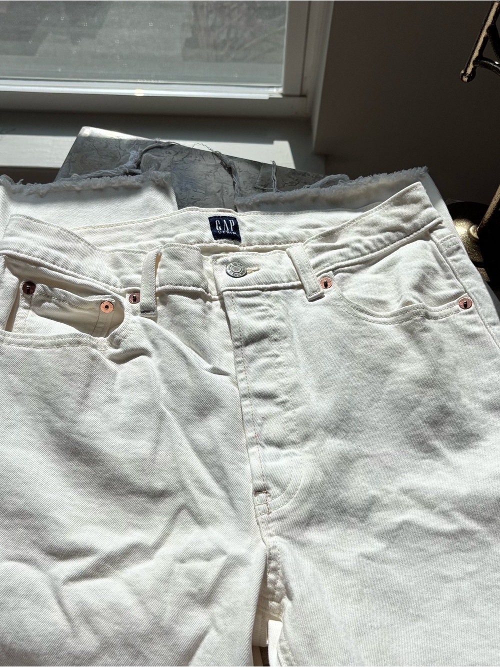 GAP Off-White High-Rise Denim Jeans